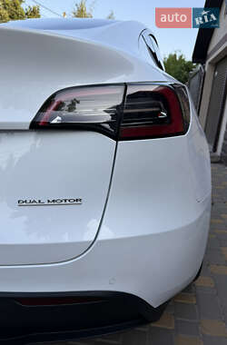 Внедорожник / Кроссовер Tesla Model Y 2022 в 