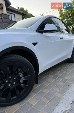 Внедорожник / Кроссовер Tesla Model Y 2022 в 