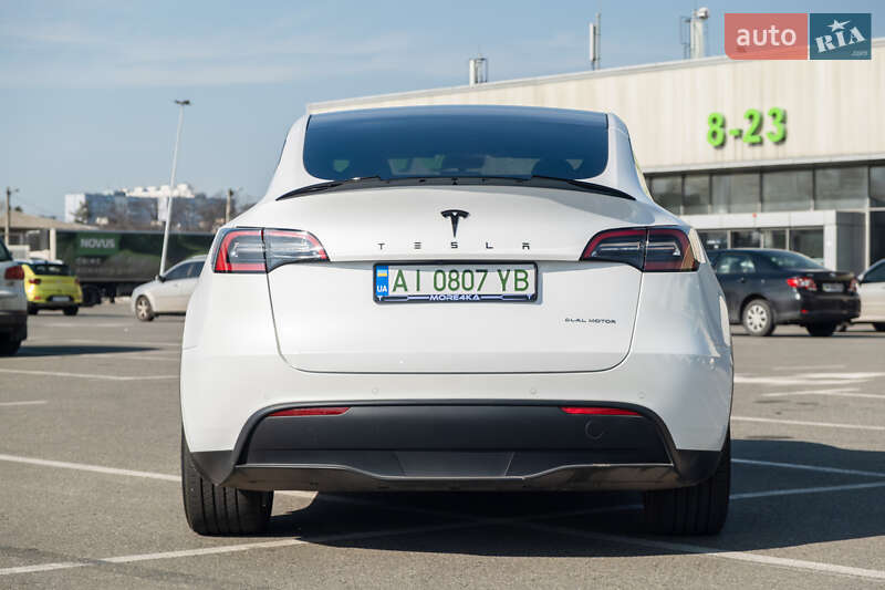 Внедорожник / Кроссовер Tesla Model Y 2021 в Киеве