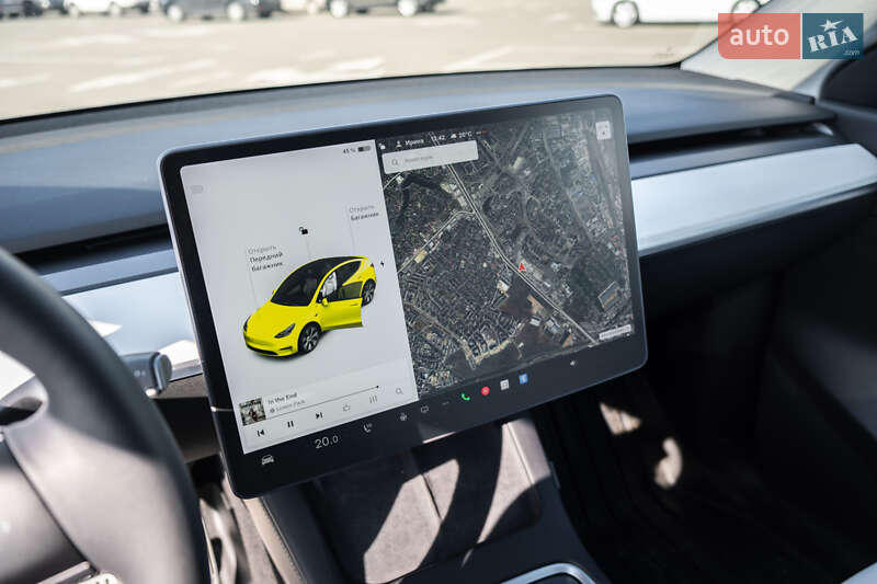 Внедорожник / Кроссовер Tesla Model Y 2021 в Киеве