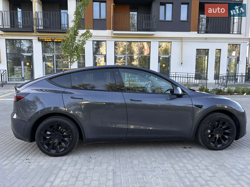 Внедорожник / Кроссовер Tesla Model Y 2022 в Виннице