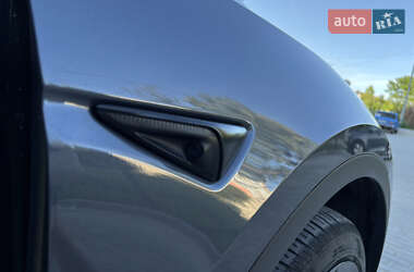 Внедорожник / Кроссовер Tesla Model Y 2022 в 