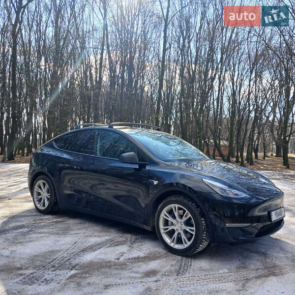 Внедорожник / Кроссовер Tesla Model Y 2020 в Львове