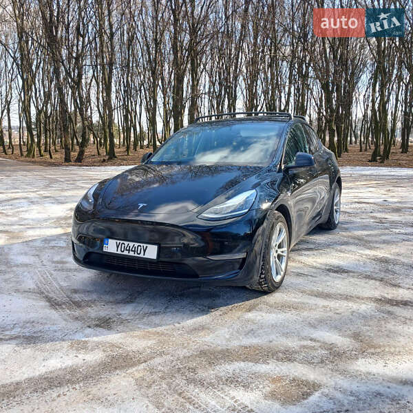 Внедорожник / Кроссовер Tesla Model Y 2020 в Львове