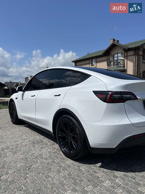Внедорожник / Кроссовер Tesla Model Y 2023 в Хмельницком