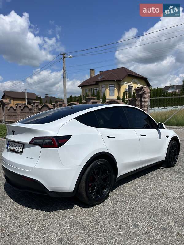 Внедорожник / Кроссовер Tesla Model Y 2023 в Хмельницком