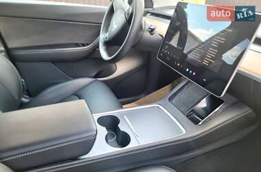 Внедорожник / Кроссовер Tesla Model Y 2022 в 