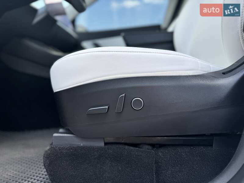 Внедорожник / Кроссовер Tesla Model Y 2021 в Кременчуге