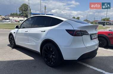 Внедорожник / Кроссовер Tesla Model Y 2021 в 
