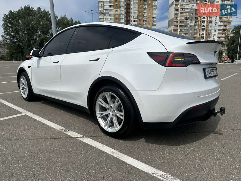 Внедорожник / Кроссовер Tesla Model Y 2021 в Киеве