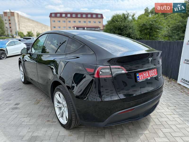 Внедорожник / Кроссовер Tesla Model Y 2021 в Луцке