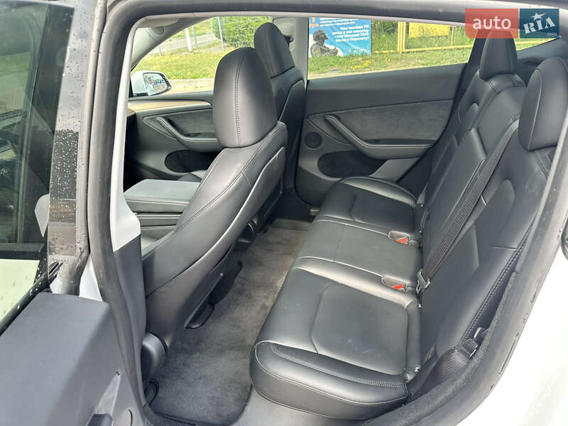 Внедорожник / Кроссовер Tesla Model Y 2023 в Полтаве фото 5 Внедорожник / Кроссовер Tesla Model Y 2023 в Полтаве