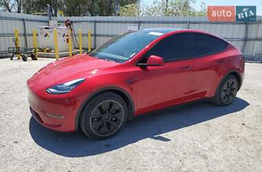 Внедорожник / Кроссовер Tesla Model Y 2021 в 