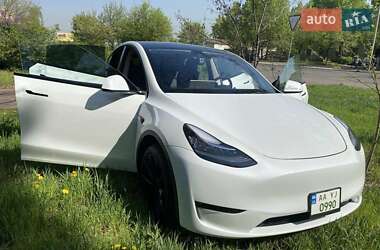 Внедорожник / Кроссовер Tesla Model Y 2023 в 