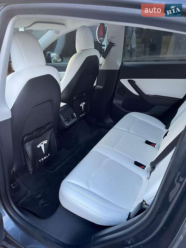 Внедорожник / Кроссовер Tesla Model Y 2020 в Львове