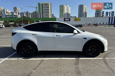 Внедорожник / Кроссовер Tesla Model Y 2021 в 