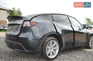 Tesla Model Y 2024 Tesla Model Y 2024
