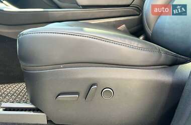 Внедорожник / Кроссовер Tesla Model Y 2023 в 