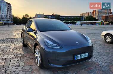 Tesla Model Y 2022 Tesla Model Y 2022