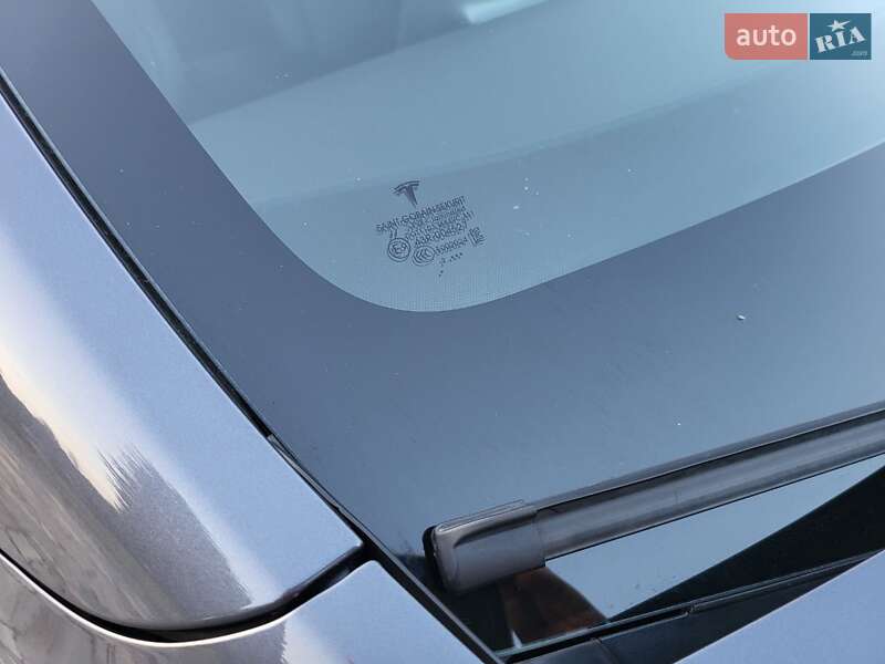 Внедорожник / Кроссовер Tesla Model Y 2022 в Кременчуге