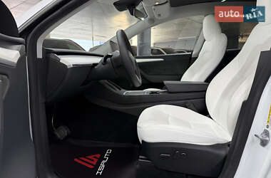 Внедорожник / Кроссовер Tesla Model Y 2023 в 