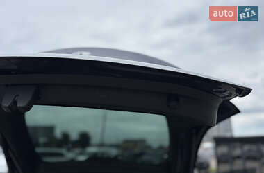 Позашляховик / Кросовер Tesla Model Y 2020 в 