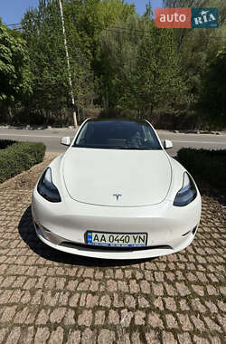 Tesla Model Y 2021 Tesla Model Y 2021