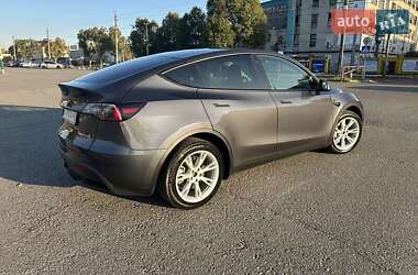 Внедорожник / Кроссовер Tesla Model Y 2021 в 