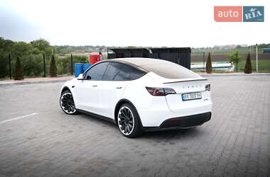 Внедорожник / Кроссовер Tesla Model Y 2023 в 