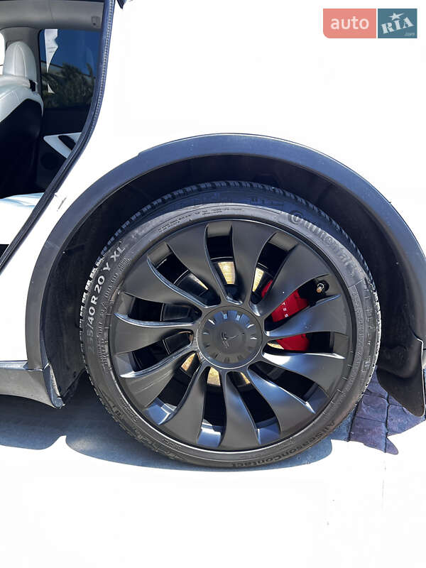 Позашляховик / Кросовер Tesla Model Y 2021 в Одесі