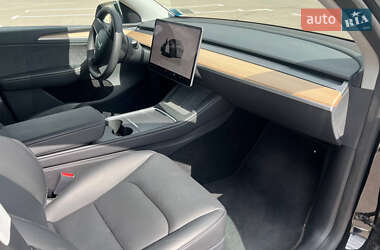 Внедорожник / Кроссовер Tesla Model Y 2023 в 