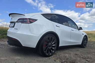 Внедорожник / Кроссовер Tesla Model Y 2023 в 