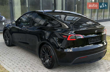 Внедорожник / Кроссовер Tesla Model Y 2023 в 