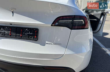 Внедорожник / Кроссовер Tesla Model Y 2023 в 