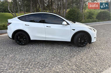 Внедорожник / Кроссовер Tesla Model Y 2023 в 