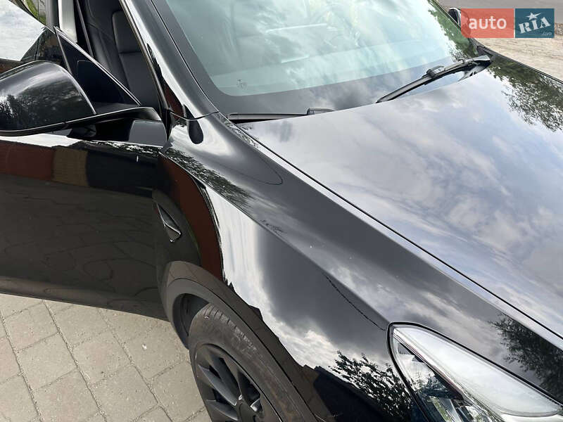 Позашляховик / Кросовер Tesla Model Y 2021 в Дніпрі