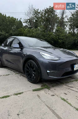 Внедорожник / Кроссовер Tesla Model Y 2021 в 