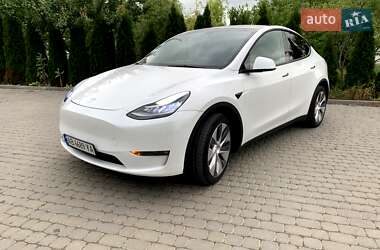 Внедорожник / Кроссовер Tesla Model Y 2021 в 