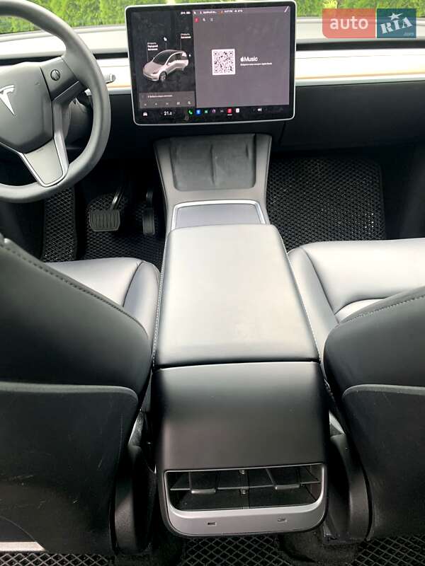 Внедорожник / Кроссовер Tesla Model Y 2021 в Ильинцах