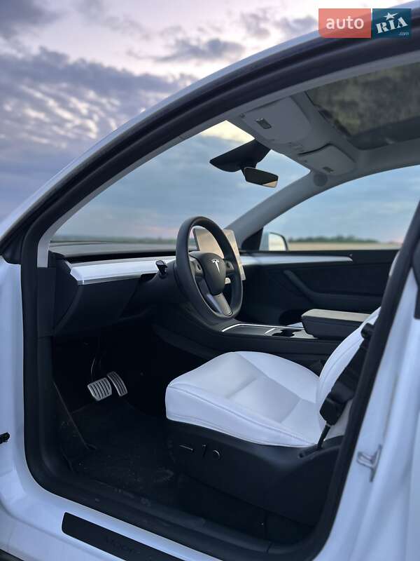 Внедорожник / Кроссовер Tesla Model Y 2023 в Валках
