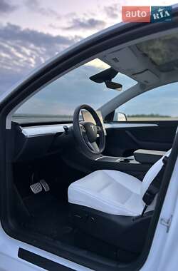 Внедорожник / Кроссовер Tesla Model Y 2023 в 