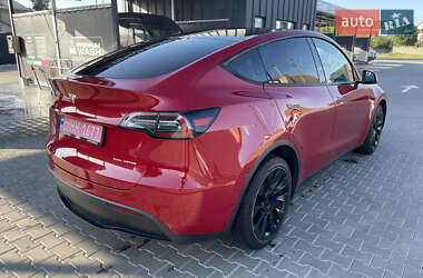 Внедорожник / Кроссовер Tesla Model Y 2021 в 