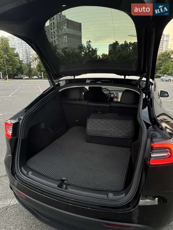 Внедорожник / Кроссовер Tesla Model Y 2022 в Броварах