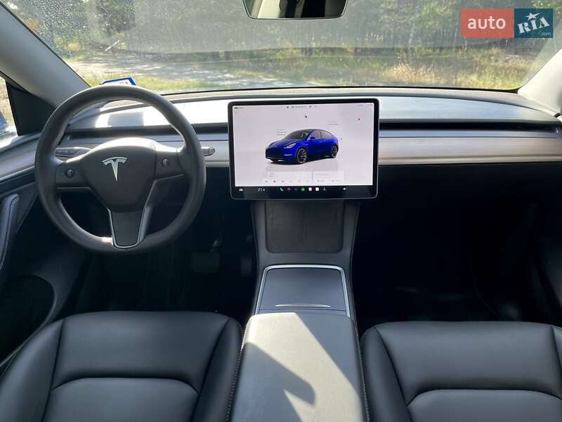 Внедорожник / Кроссовер Tesla Model Y 2023 в Киеве