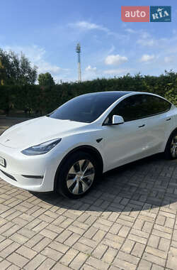 Внедорожник / Кроссовер Tesla Model Y 2021 в 