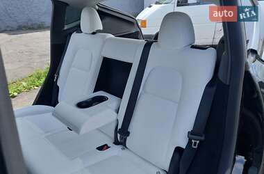 Внедорожник / Кроссовер Tesla Model Y 2022 в 