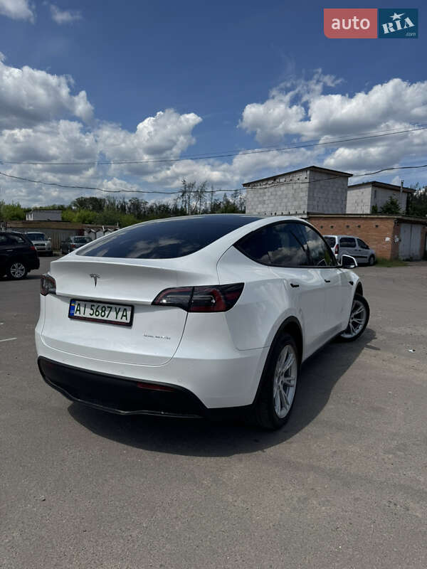 Позашляховик / Кросовер Tesla Model Y 2021 в Києві