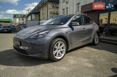 Внедорожник / Кроссовер Tesla Model Y 2023 в 