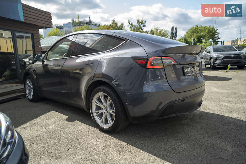 Внедорожник / Кроссовер Tesla Model Y 2023 в Киеве