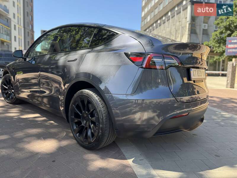 Позашляховик / Кросовер Tesla Model Y 2022 в Івано-Франківську